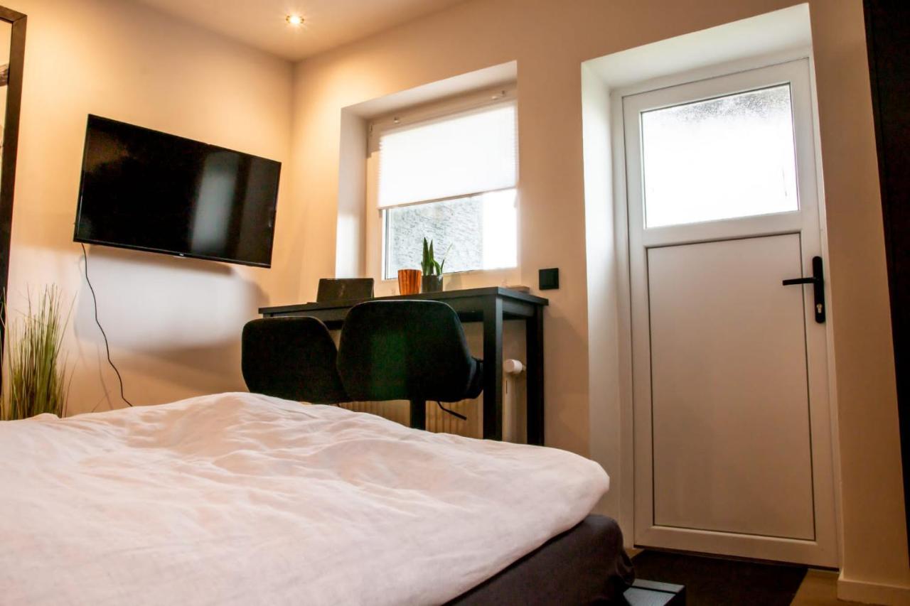 Studio 20For2 Naehe Koeln Bergisch Gladbach Eksteriør billede